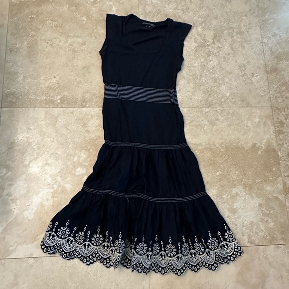 Veronica Beard Amaia Eyelet Dress Navy Pearl (23) - Picture 4 of 6